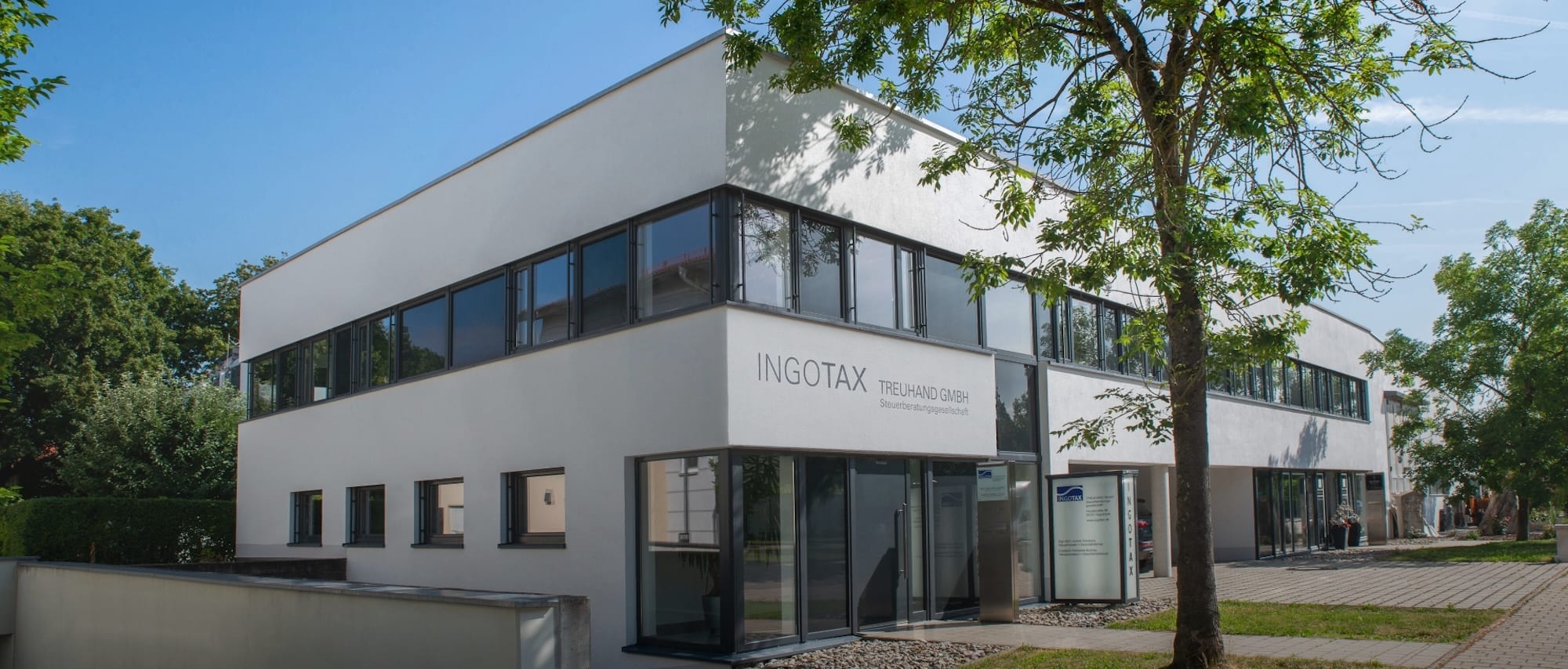 INGOTAX Treuhand GmbH Steuerberatungsgesellschaft cover image