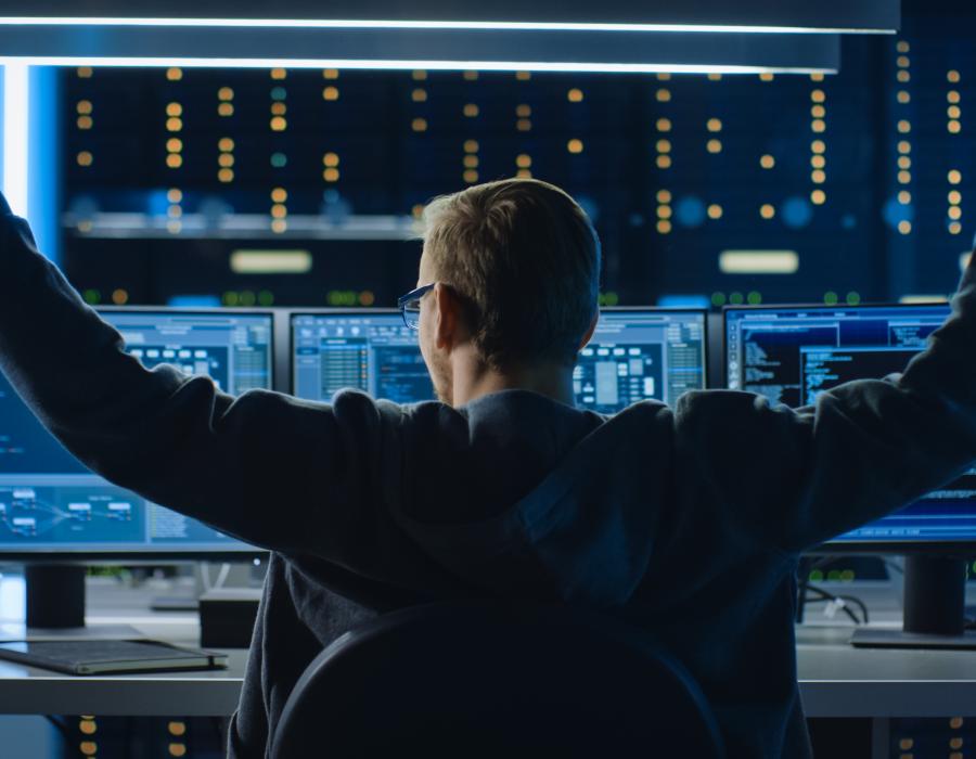 erfolgreich als digitaler Schutzengel - so startest du die Karriere in der Cybersecurity cybersecurity karriere